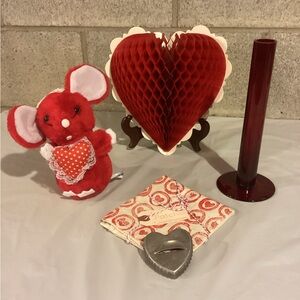 Lot of Vintage Valentine Items
